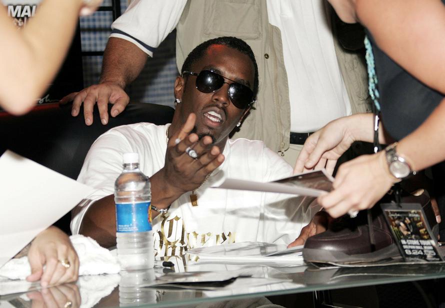 Трое мужчин обвинили рэпера P. Diddy в изнасиловании. Что говорят новые жертвы