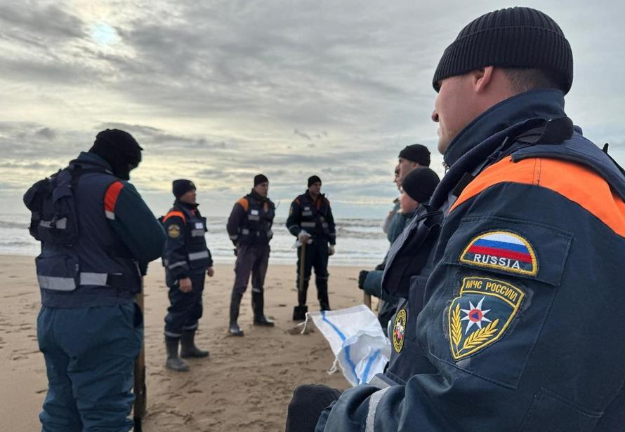 Анапа оказалась на грани экологического бедствия из-за мазута. Что случилось на курорте