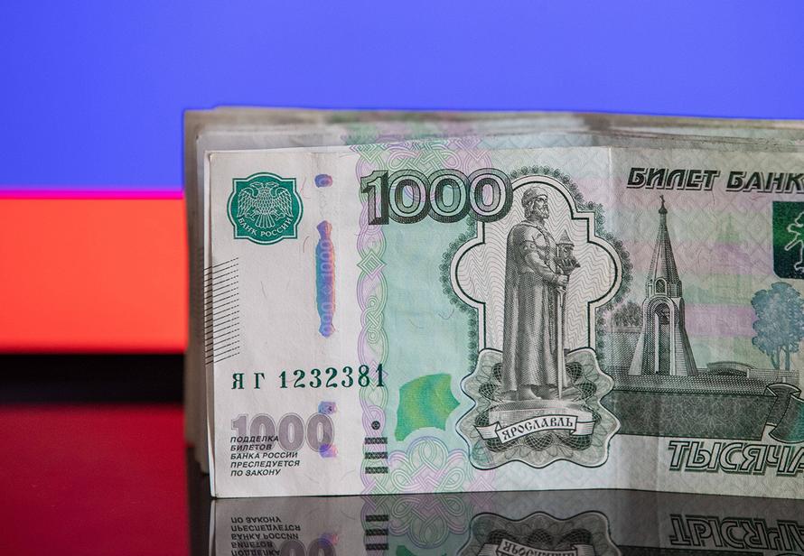 Ответ «я же отцам». В Госдуме объяснили, можно ли россиянкам тратить алименты на себя