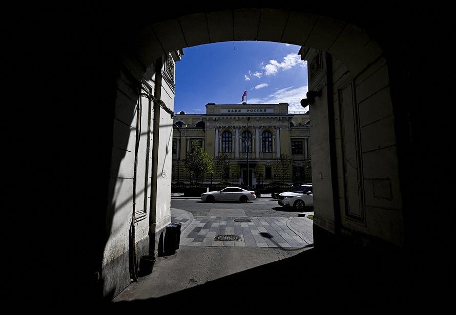Пропала наличка: российский банк из топ-200 лишили лицензии. Подробности