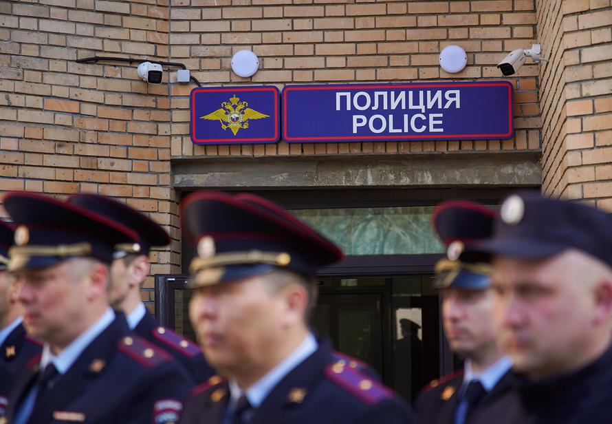 Российским полицейским захотели выдавать бесплатные квартиры. Но есть нюанс