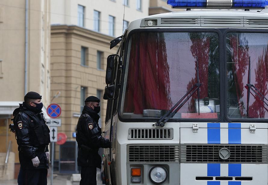 Что будет, если вызвать полицию ради шутки? Предупреждением не отделаетесь