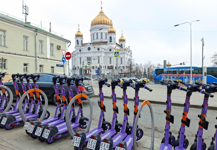 В России замедлили прокатные самокаты. На сколько теперь можно разгоняться