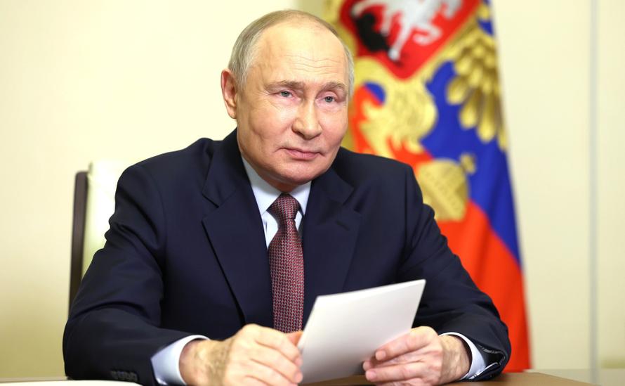 Владимир Путин в фильме Зарубина рассказал о необходимости СВО, своём преемнике и вопросе веры