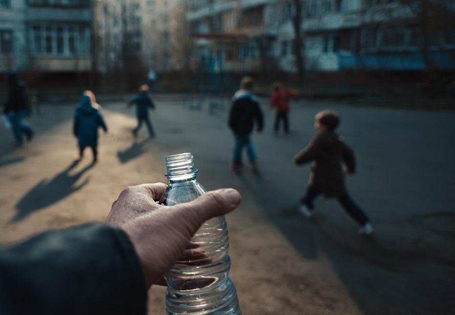 Пописал на детской площадке — сел на 7 лет. Как такое возможно