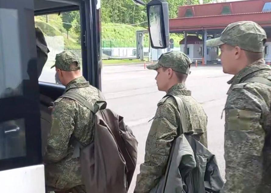 Новый обмен пленными: Россия и Украина передали друг другу военных до 25 лет. Что ещё известно