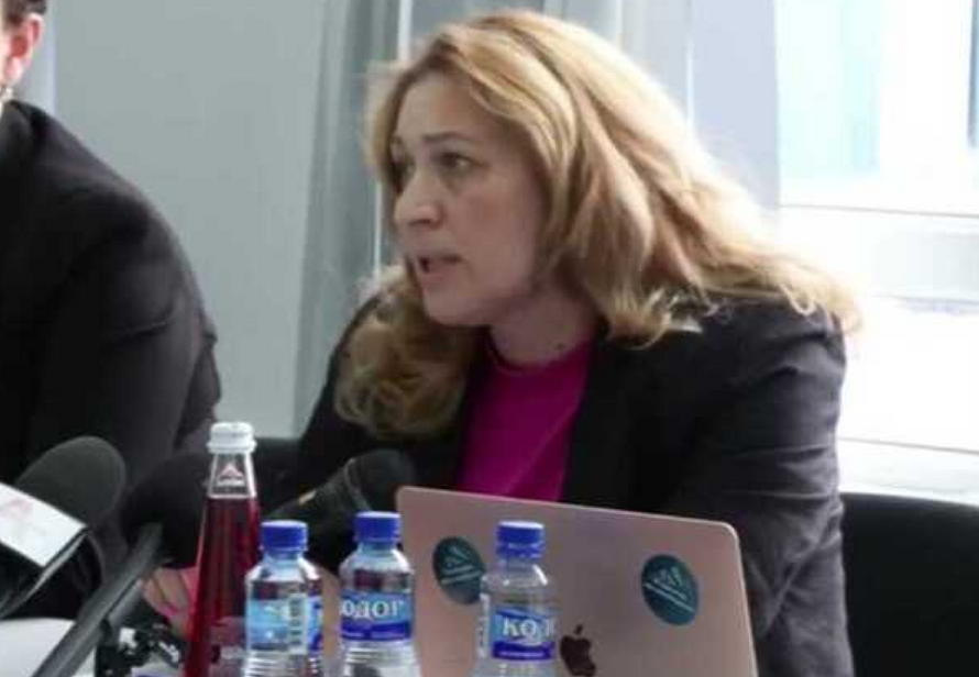 «Туристы за 300 не нужны»: чиновницу из Абхазии, ругавшую нищих российских отдыхающих, уволили