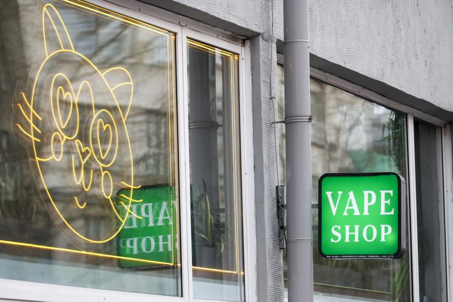 В Госдуме разъяснили, будут ли штрафовать россиян за вейпы. Подробности готовящегося запрета