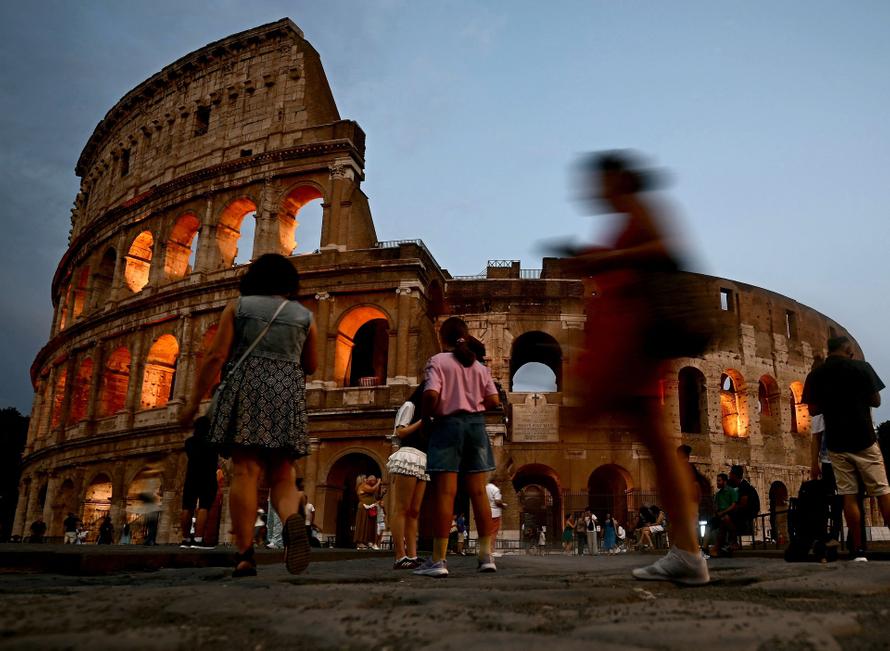 СМИ сообщили, что Италия запретила въезд россиянам по шенгену в 7 стран Евросоюза. Подробности