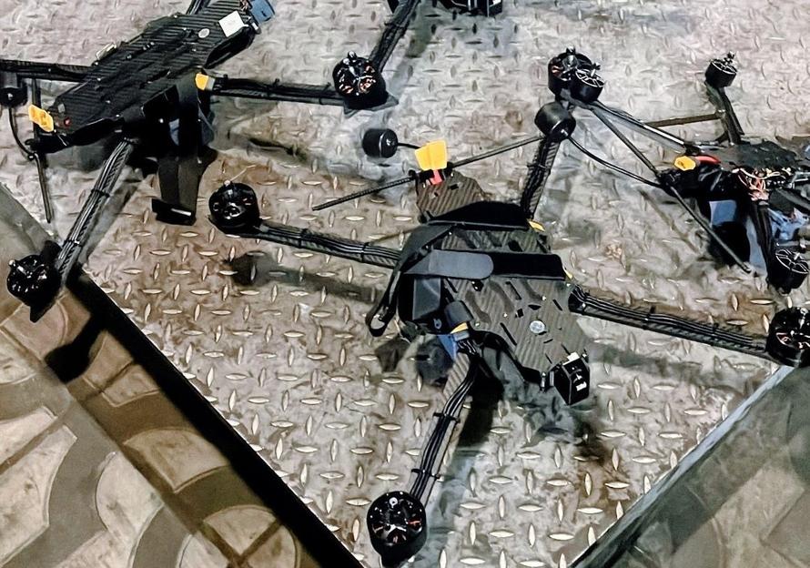 В Россию тайно попытались ввезти 3 тыс. дронов. Откуда, зачем и что с ними теперь будет