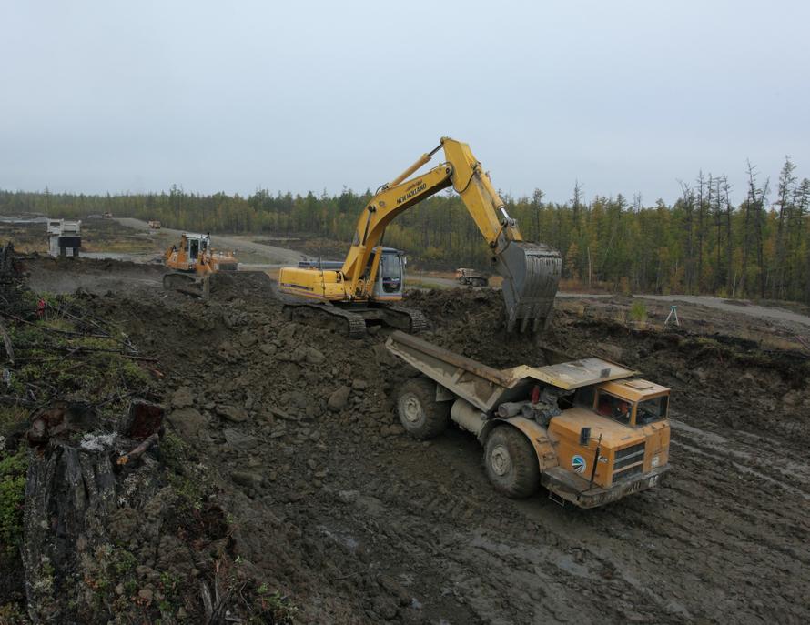 Россиянин раскопал экскаватором шахту ядерной ракеты. Теперь он заплатит миллионы рублей