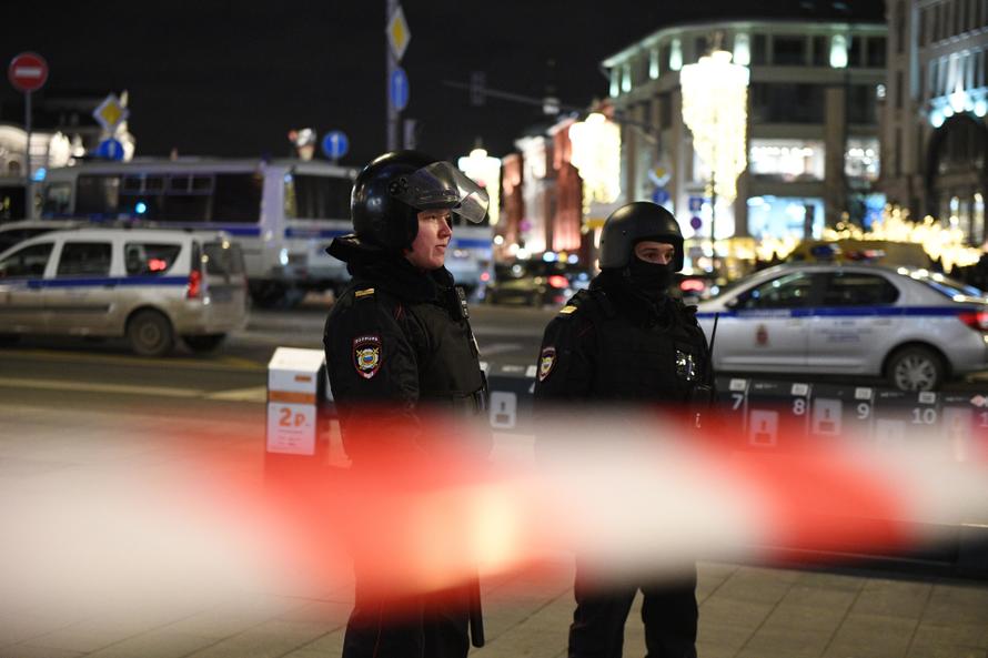 В регионах России задержали террористов, которые готовили массовые убийства. Среди них подростки