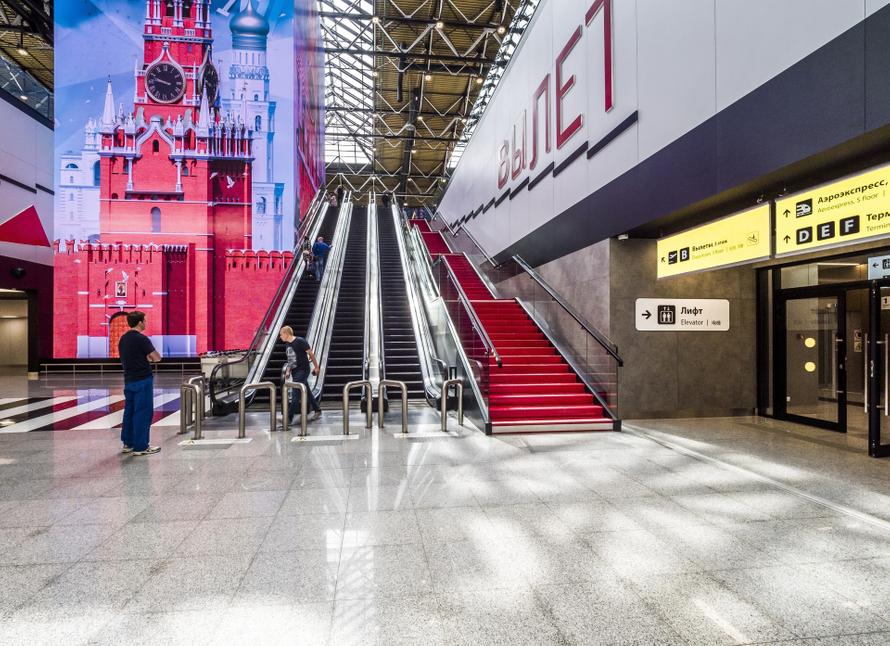 Собутыльники, таксисты и дамы в беде: кто разводил бойцов СВО в Шереметьево и чем это закончилось