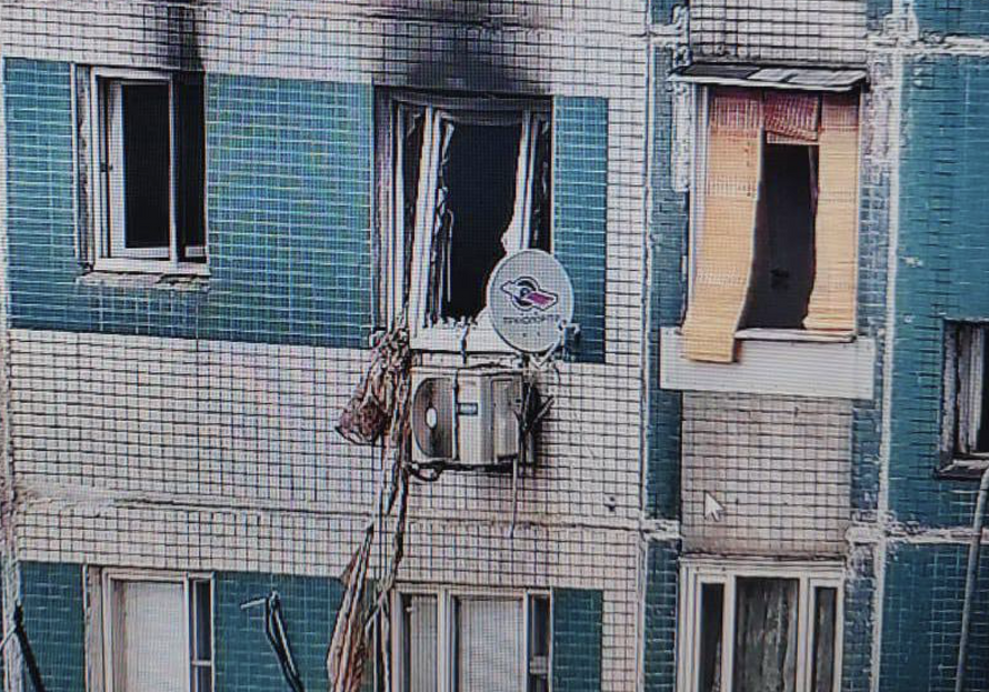 Юная москвичка сожгла квартиру, когда вскрывала родительский сейф болгаркой. Её надоумили мошенники