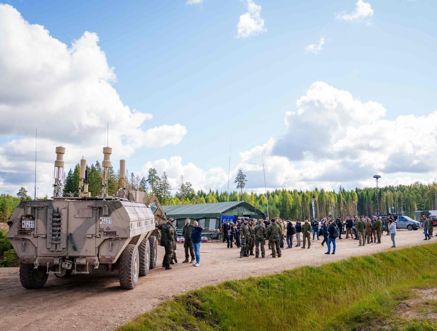Литва, Латвия и Эстония хотят эвакуировать более 1 млн человек. При чём здесь российское вооружение