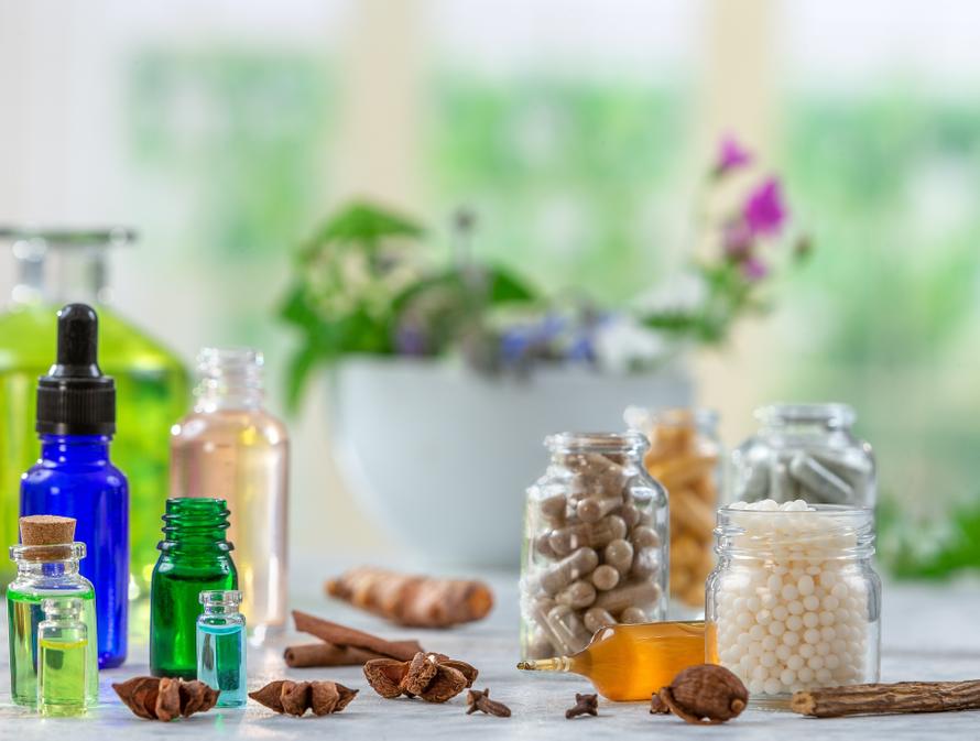 В России захотели запретить продажу БАД. Какие точно не пройдут контроль