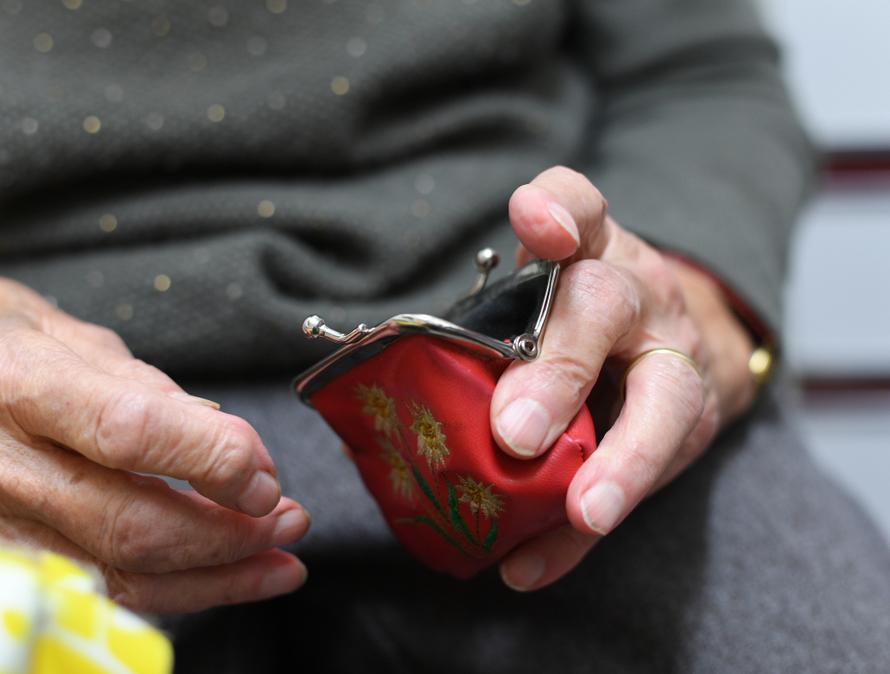 Даже без гражданства. В Госдуме объяснили, могут ли иностранцы получать пенсию в России