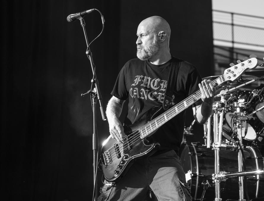 Бас-гитарист Limp Bizkit умер в 48 лет. Что к этому могло привести