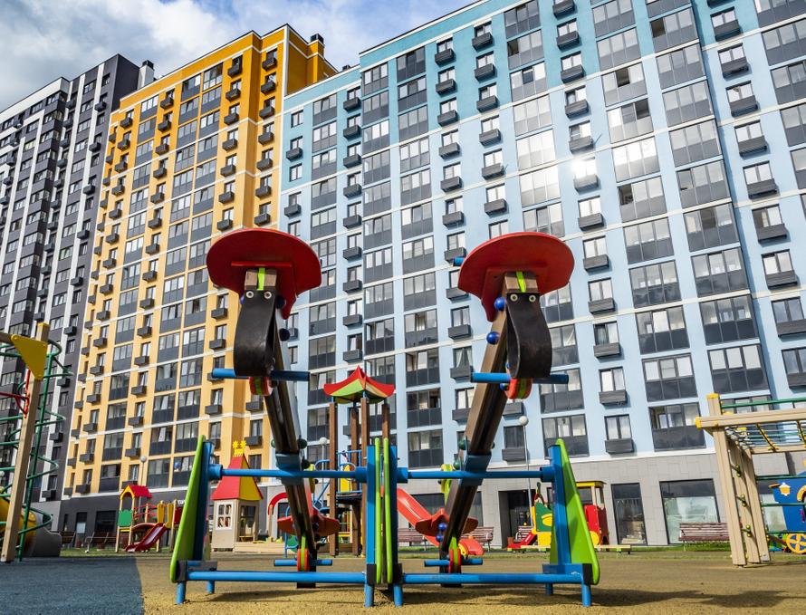 Одна семья больше не сможет взять две льготные ипотеки. Какими будут новые правила