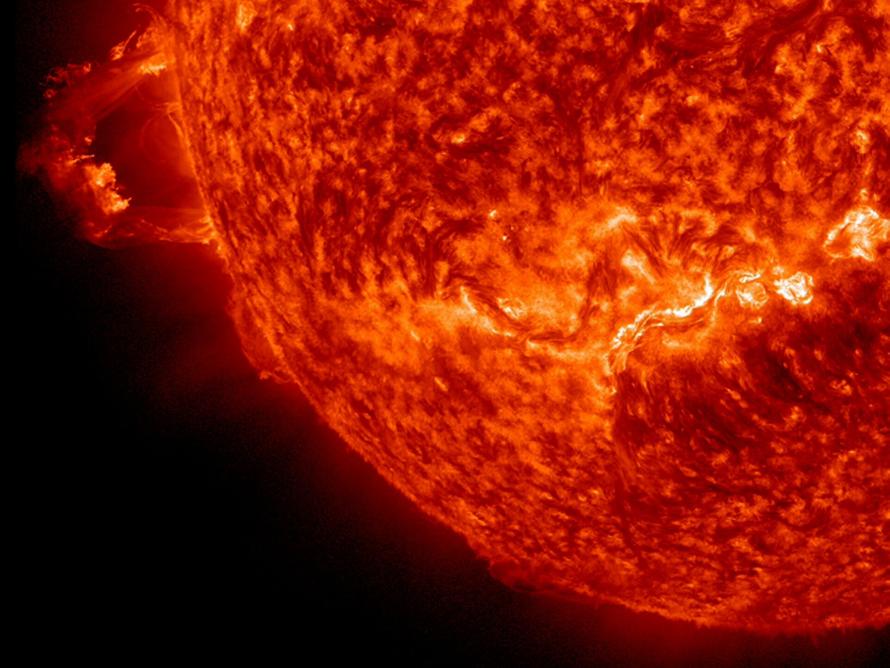 Учёные сообщили о новой магнитной буре. Насколько она сильная