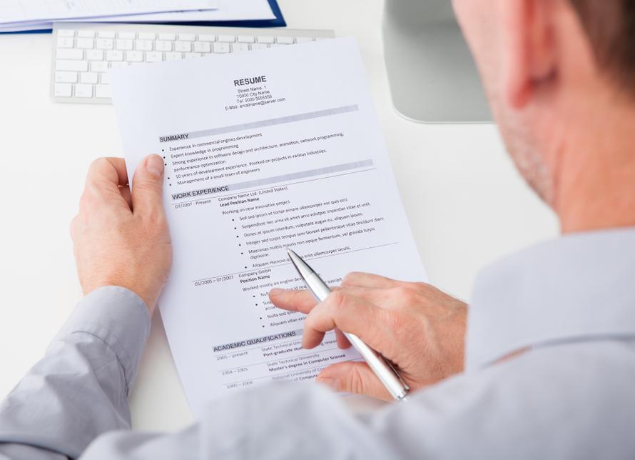 Названы самые востребованные профессии в России. Для кого есть десятки тысяч вакансий