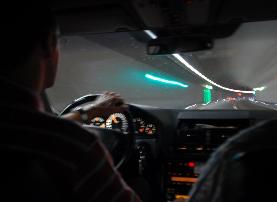 За отказ снять обложку с водительских прав могут арестовать. В каких случаях