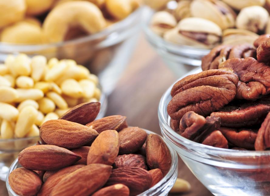 В России захотели запретить бетельный орех. Чем он опасен