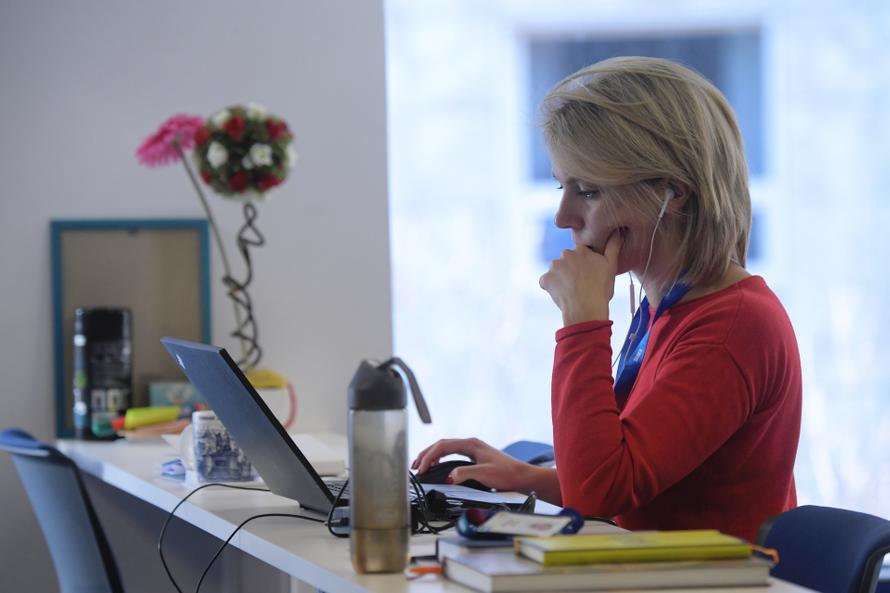 Большинство россиян хотят работать четыре дня в неделю. Что думают об этом работодатели