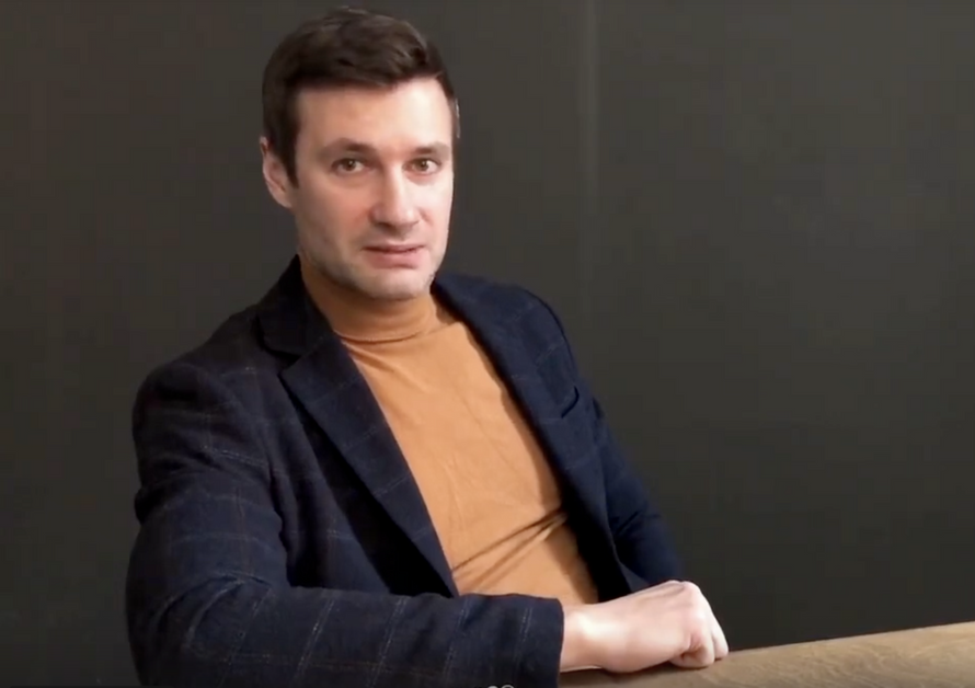 Известного российского актёра задержали за съёмку и распространение детской порнографии. Подробности