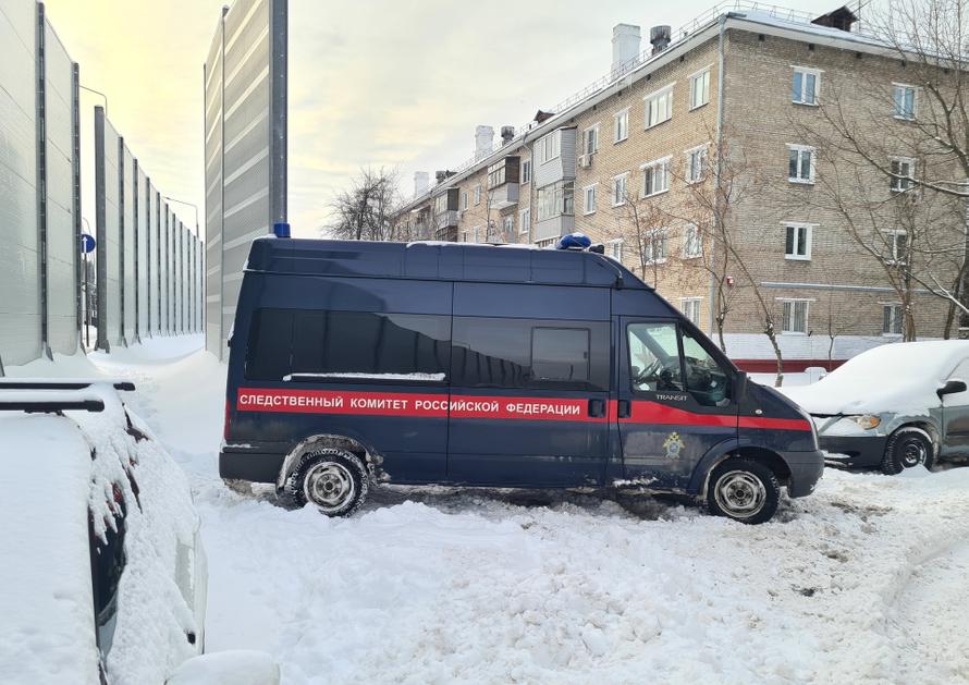 Российский пенсионер расправился с сыном необычным способом. В ход пошли сабля и кинжал