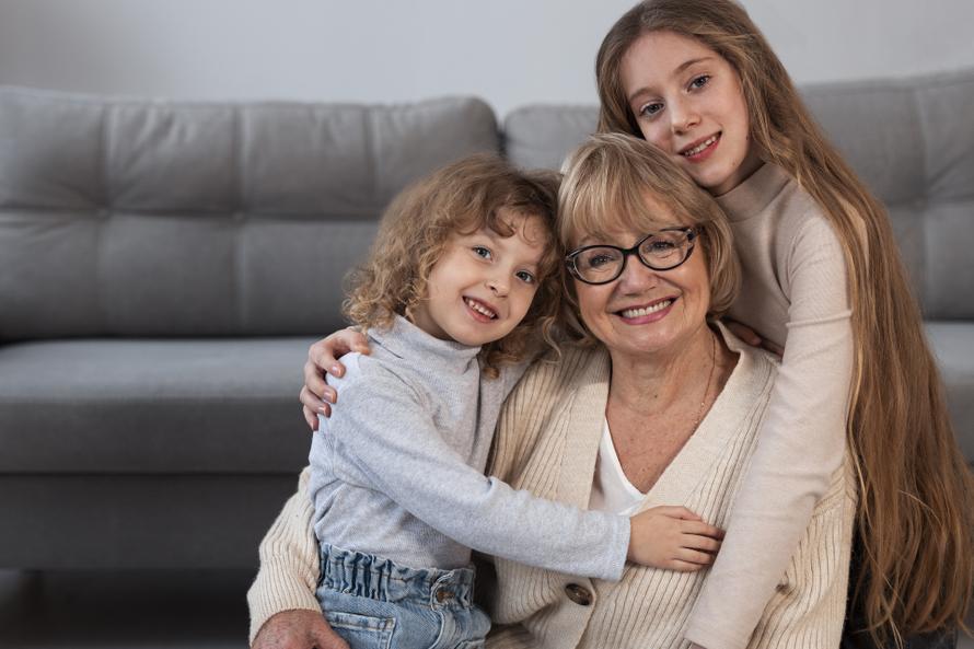 В Госдуме предложили платить «родительскую зарплату» неработающим мамам. Сколько им обещают