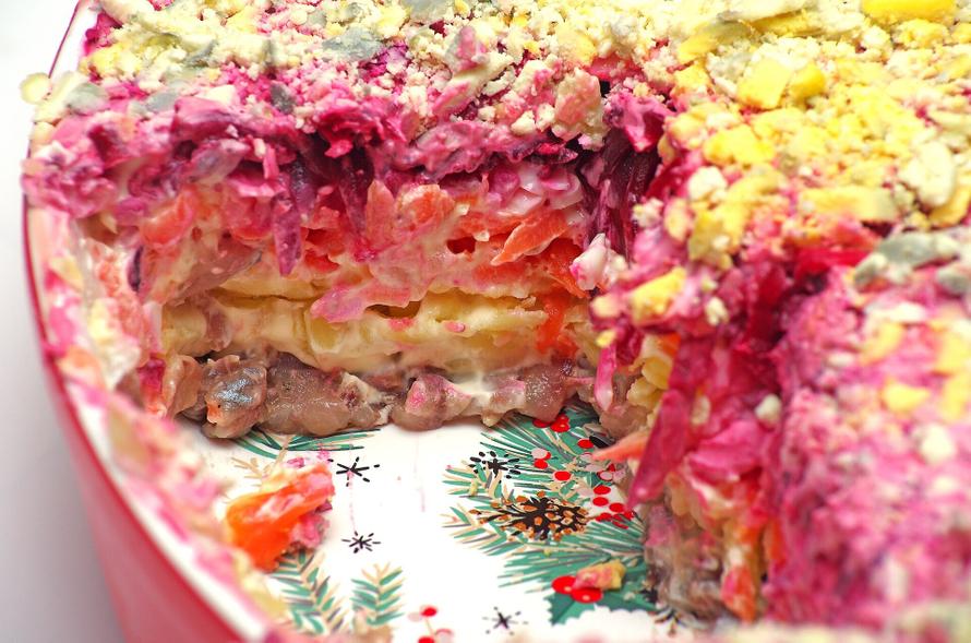 Селёдка под шубой оказалась самым выгодным новогодним салатом