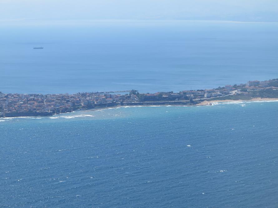 Российский танкер атаковали беспилотники ВСУ. Как отреагировали в России и мире