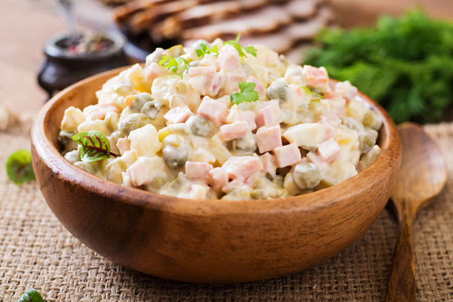 Индекс оливье: сколько будет стоить любимый салат россиян под Новый год? Отвечают эксперты