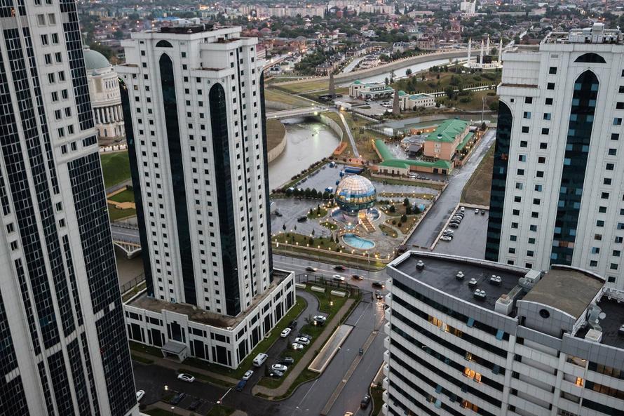 СМИ: башню «Грозный-Сити» атаковали дроны. Что известно