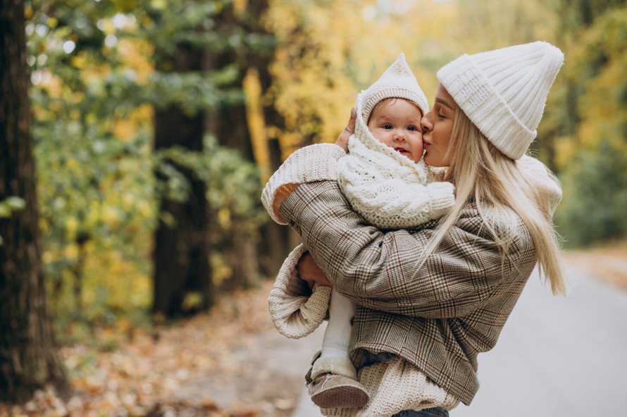 В РФ некоторые категории матерей будут принимать на работу без испытательного срока. Кого это коснётся