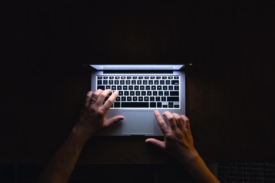 Суд оштрафовал россиянина за поиск экстремистских материалов. Это первый случай в стране