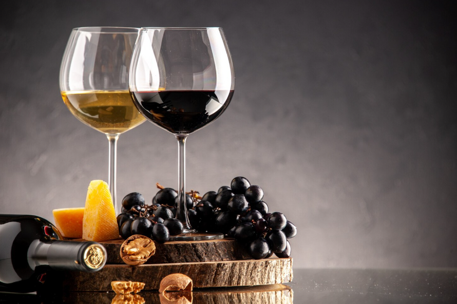 Минздрав оценил возможность разрешить онлайн-продажу алкоголя в России