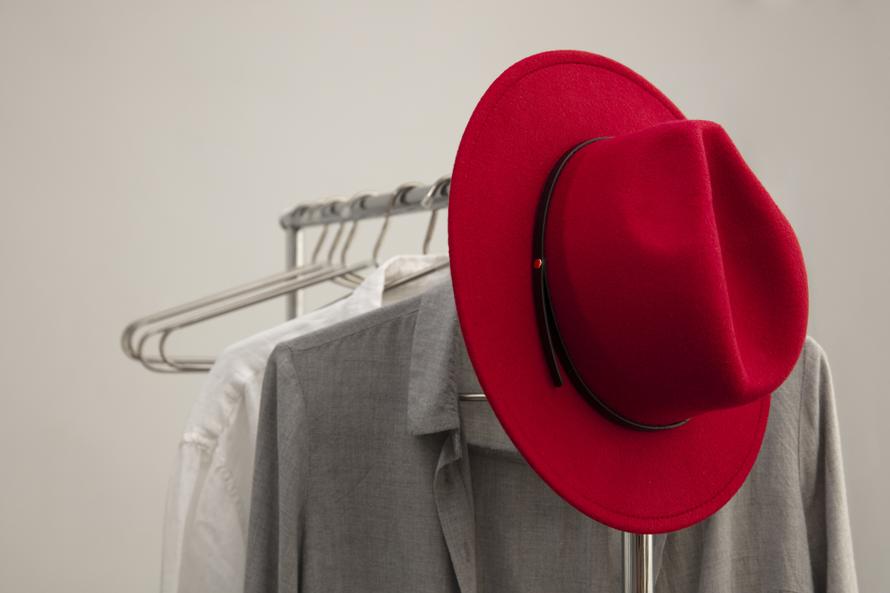 Топ-менеджер взыскала с химчистки 300 тысяч рублей за испорченное платье. Но есть нюанс