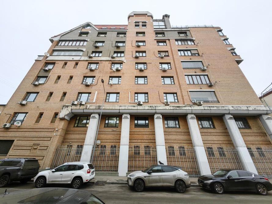 Долина просит не выселять её из проданной квартиры. Что ответила Лурье