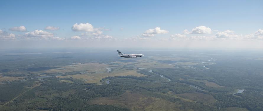 Самолет президента Узбекистана пролетел через Россию после визита в США. Что известно