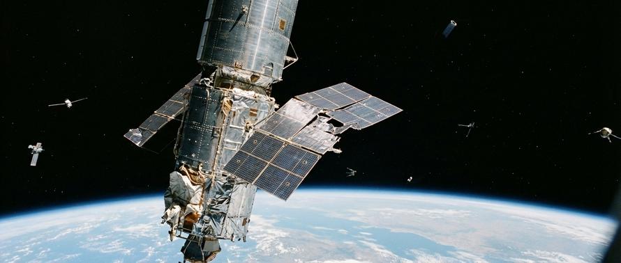 В России пропало спутниковое телевидение. Спутник внезапно сломался на орбите