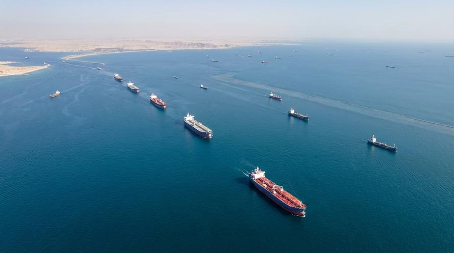 Саудовская Аравия отправила 25 супертанкеров за нефтью в обход Ормузского пролива. Как Иран заблокировал экспорт