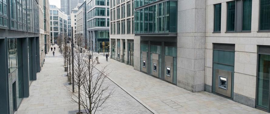 Число банкоматов упало в России до уровня 2010 года. Почему