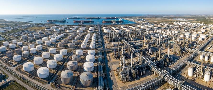 Россия продаёт нефть с премией на фоне дефицита на мировом рынке. Как страна заработала на конфликте на Ближнем Востоке