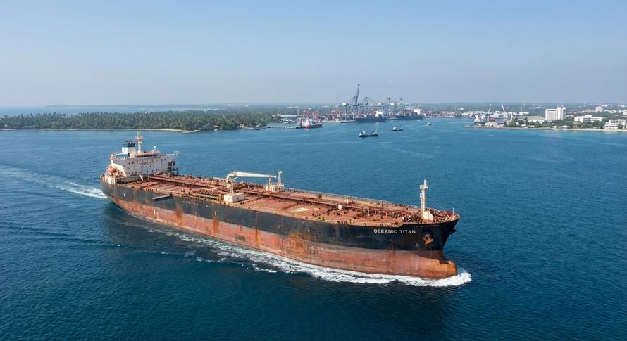 Российский танкер доставил на Кубу 100 тысяч тонн нефти. Это первая поставка за три месяца