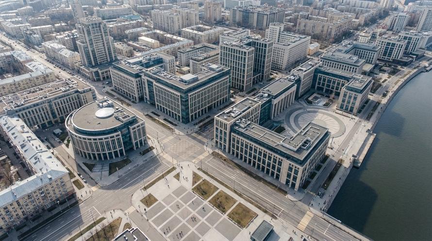 С 1 апреля в России вступают в силу десятки важных изменений. Что ждёт россиян