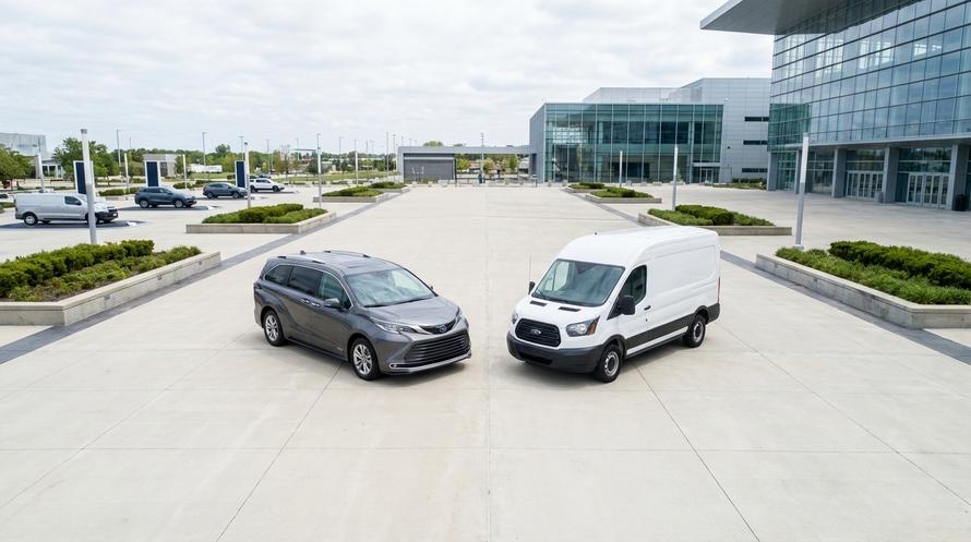 «АвтоВАЗ» открыл предзаказы на новые минивэны и фургоны. Что известно о SKM M7