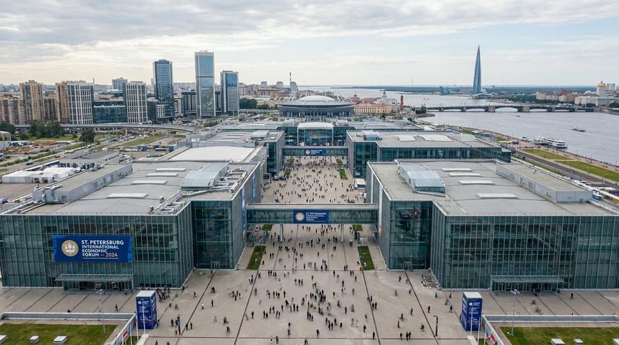 В Петербурге стартовал ПМЭФ-2026. Эксперты ждут сделок на 6,5 триллиона рублей